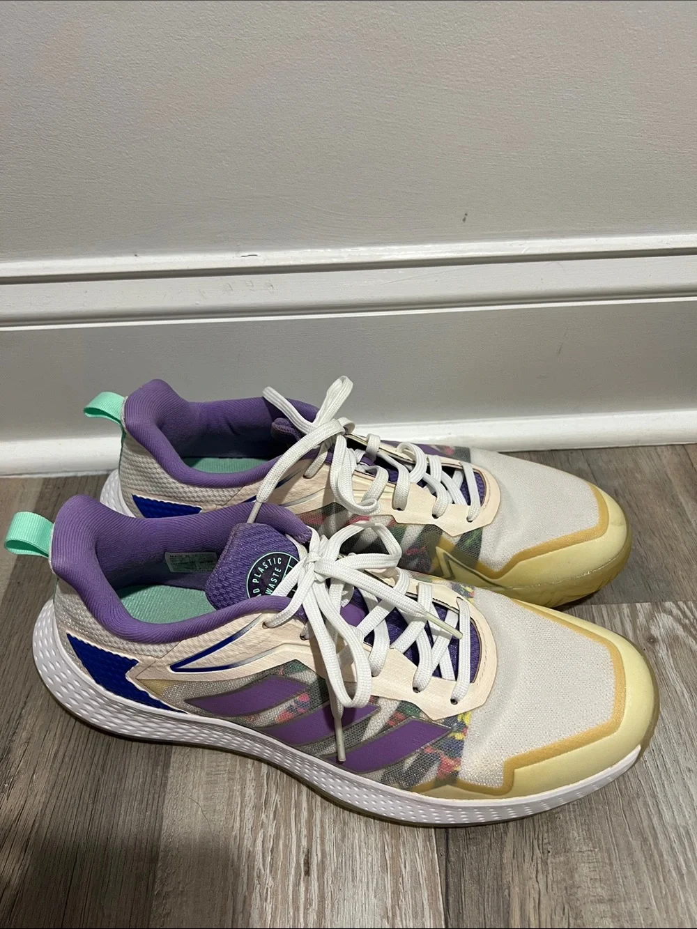 adidas Women’s Defiant Speed Sneakers Size 10